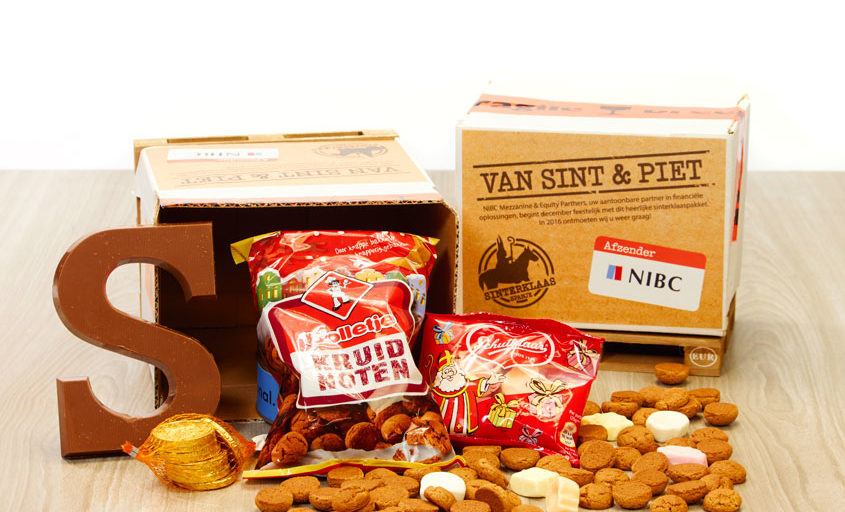 Een Mini Europallet met Sinterklaaslekkernijen voor NIBC