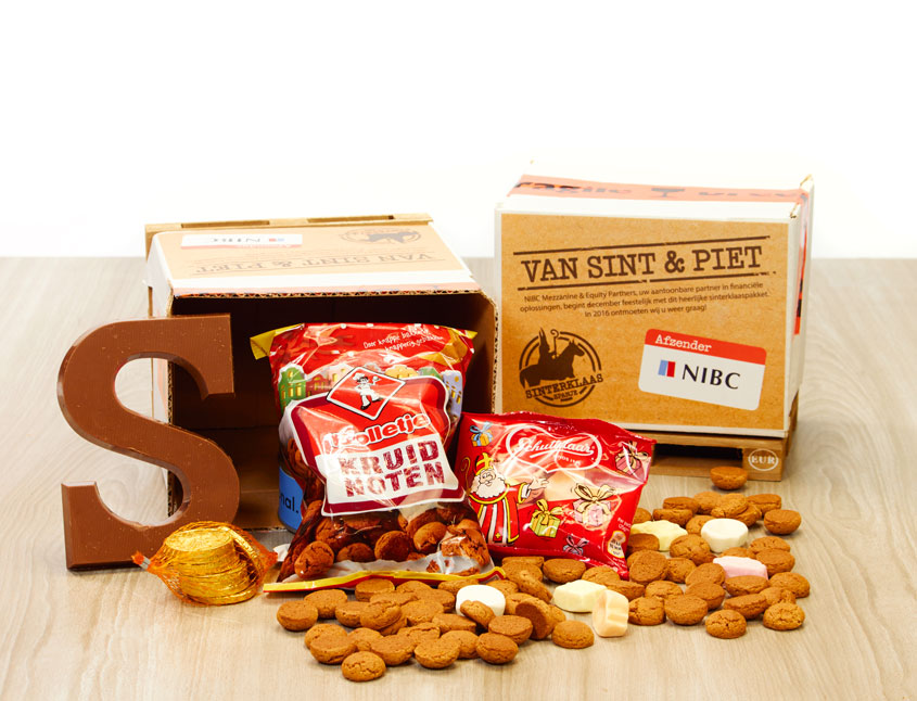 Een Mini Europallet met Sinterklaaslekkernijen voor NIBC